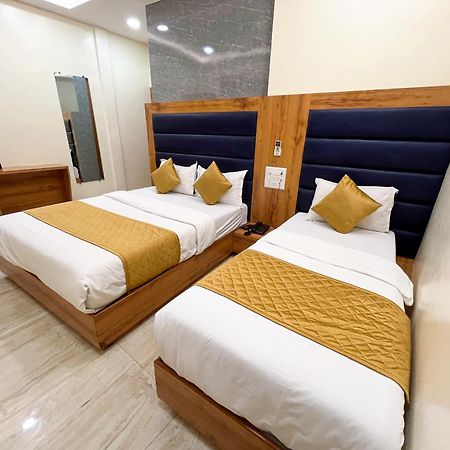 Hotel National - Grant Road Bombay Eksteriør billede